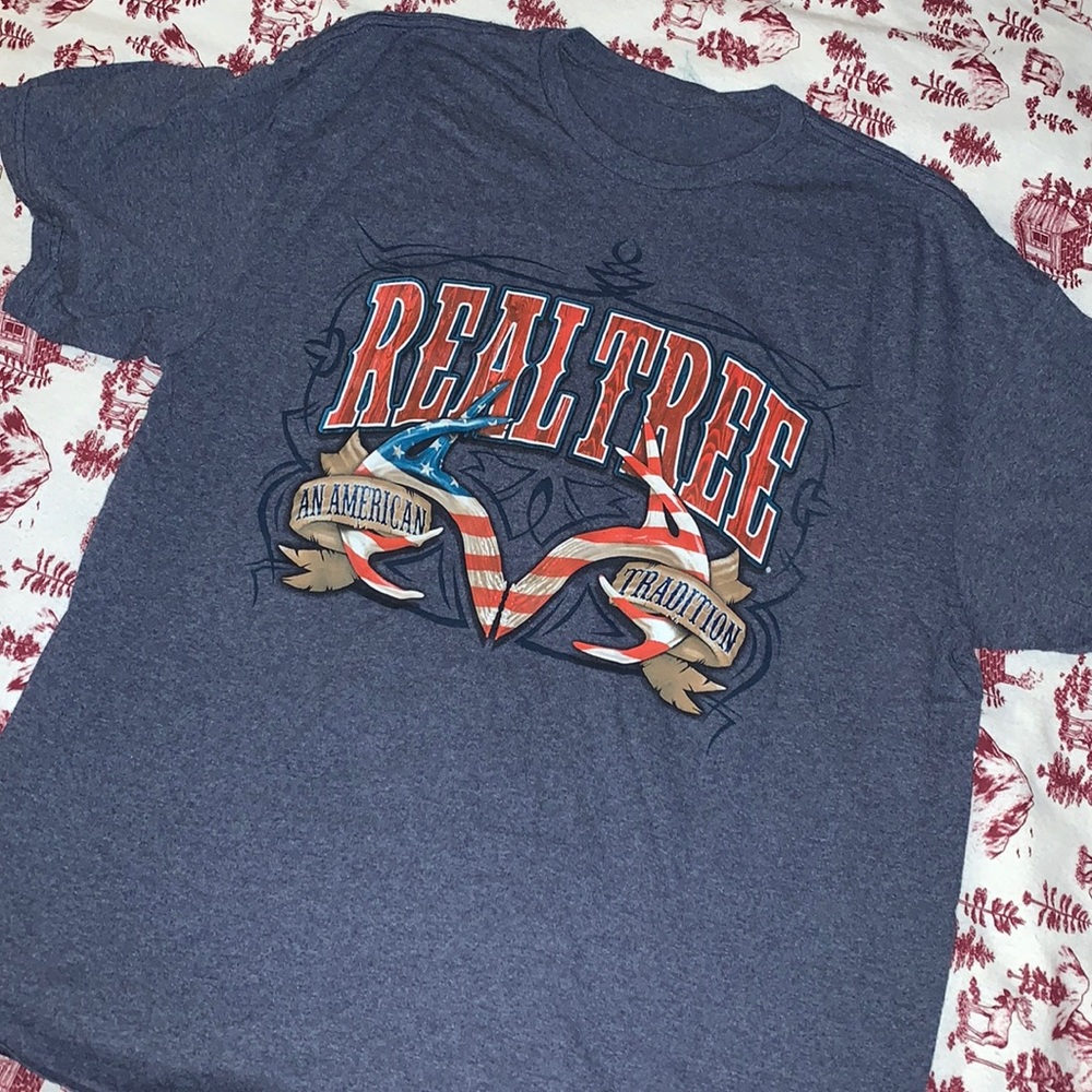 short sleeve xl real tree t-shirt
